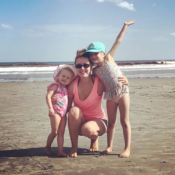 Meet your Posher, Cecilia - Picture 1 of 1